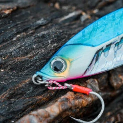 JIG Biastos Slow 90gr BLEU PHOSPHO Pêche Au Jigging -Daiwa Magasin jig biastos slow 90gr bleu phospho peche au jigging 3